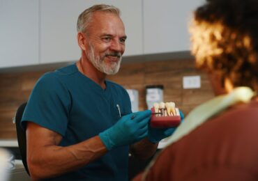 Cuidado de Implantes Dentales